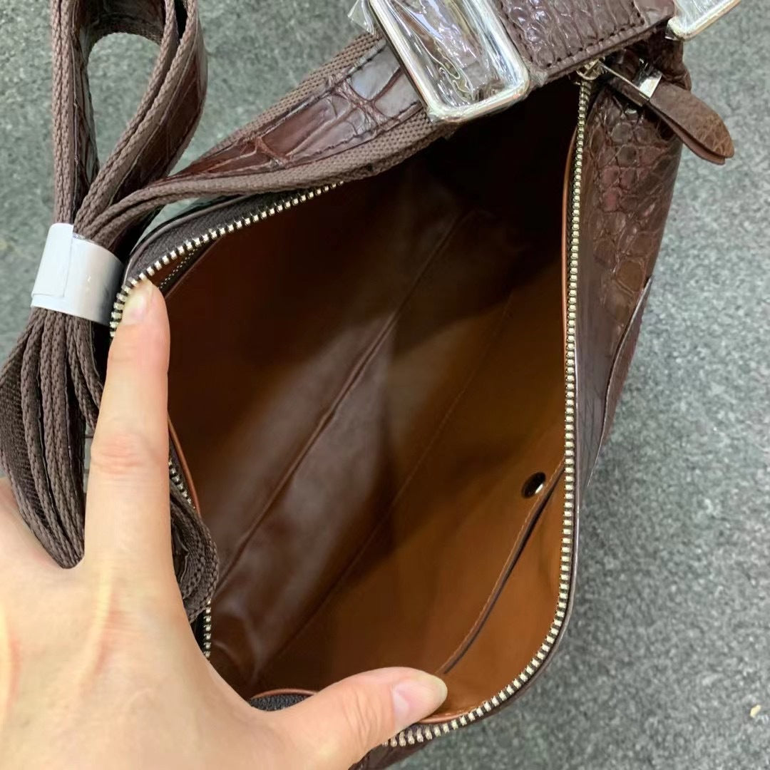 メンズショルダーバッグ タイワニ腹の皮 高品質 カジュアルファッション 男性斜めがけバッグ