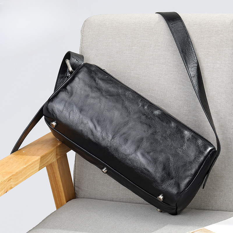 Men's Shoulder Bag Made of Genuine Cowskin Leather with Hand-held Crest High Quality Luxury Fashion Crossbody Bag for Men