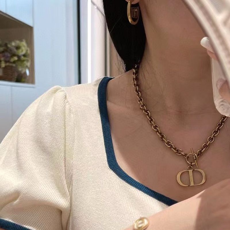 AOMIDIOR女性ブレスレット 高級感 気質 精緻 レディーファッション手飾り CDSL0011