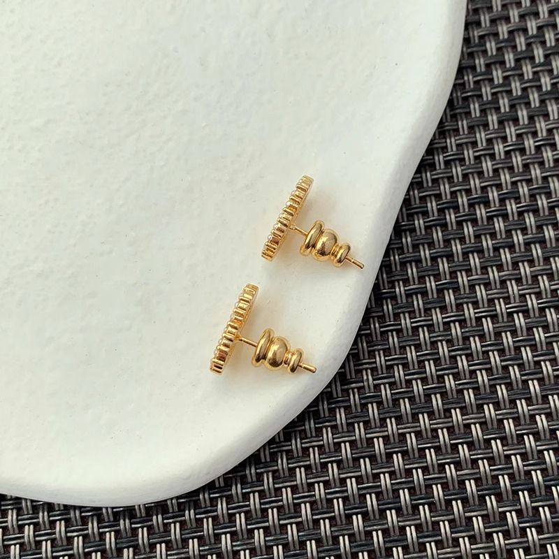 AOMIDIOR女性イヤリング イヤークリップ 高級感 気質 精緻 レディーファッション耳飾り CDEH0107