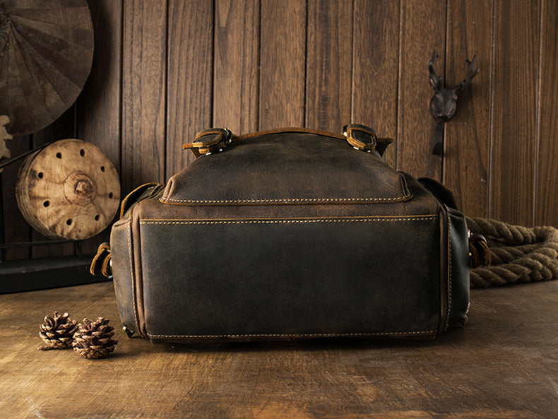 メンズリュック牛革レトロ韩国ファッション個性戸外旅行カジュアル男性パソコンバッグ