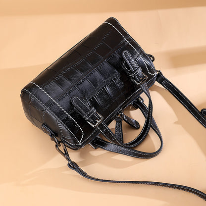 レディースバッグ鰐柄本革ファッション何とでも合うカジュアル斜め掛けバッグ大容量ハンドバッグ.カバン