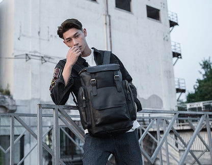 メンズリュック 手作業 牛革本革製 大容量 レトロ  クレイジー・ホース 男性旅行かばん荷物かばん