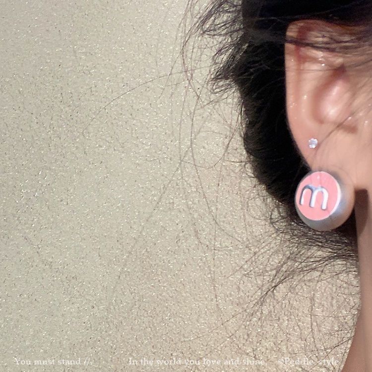 MiuMiu レディーファッション高級感耳飾り 気質 精緻女性イヤリング EH0182