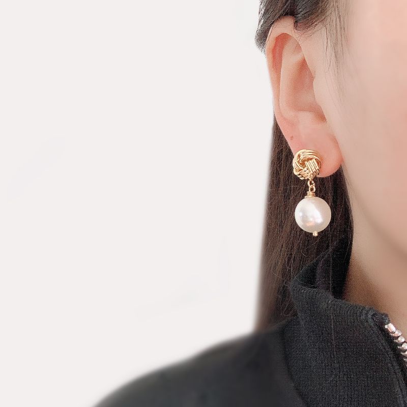 AOMIDIORレディーファッション高級感耳飾り 気質 精緻女性イヤリング EH0128