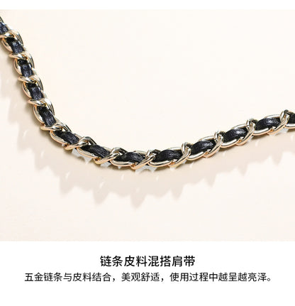 本革チェック柄チェーンバッグ斜め掛けバッグシンプルエレガント何とでも合うショルダーバッグ.ポシェット