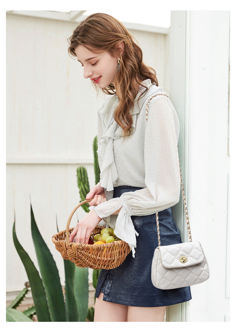 本革チェック柄チェーンバッグ斜め掛けバッグシンプルエレガント何とでも合うショルダーバッグ.ポシェット