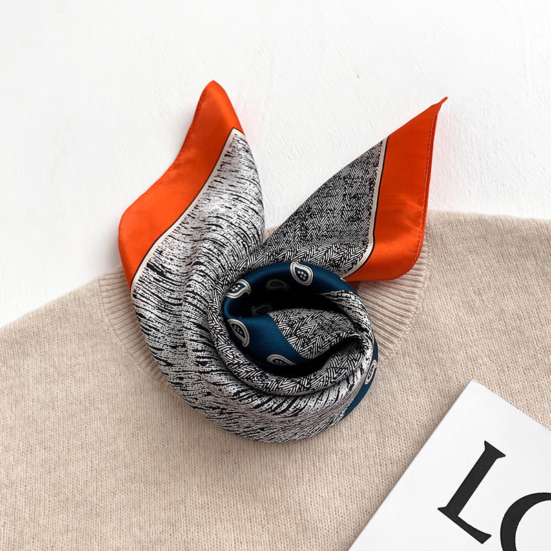 シルクスカーフ薄手ミニスカーフプリント柄レトロ高品質気質シルクネッカチーフ