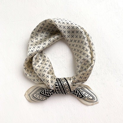 シルクスカーフファッションスカーフ薄手のマフラーを飾るエレガント気質ネッカチーフ