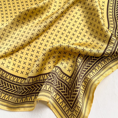 シルクスカーフファッションスカーフ薄手のマフラーを飾るエレガント気質ネッカチーフ