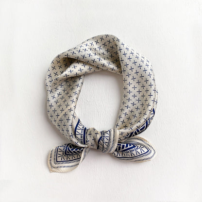 シルクスカーフファッションスカーフ薄手のマフラーを飾るエレガント気質ネッカチーフ