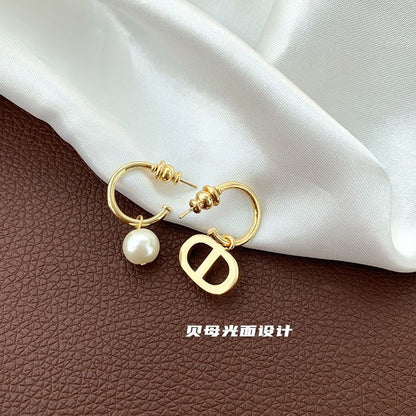 AOMIDIOR女性イヤリング 高級感 気質 精緻 レディーファッション耳飾り CDEH0093