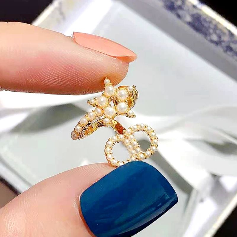 AOMIDIORレディーファッション高級感耳飾り 気質 精緻女性イヤリング EH0110