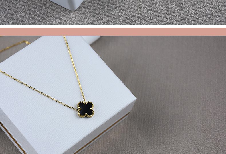 Chomel Kiss贅沢高級ラッキー四つ葉クローバー女性ネックレス