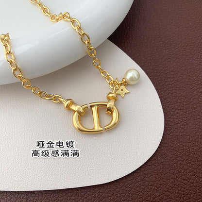 AOMIDIOR 女性ネックレス 高級感 気質 精緻 レディーファッション鎖骨チェーン