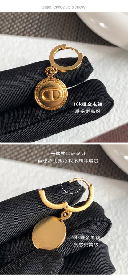 AOMIDIORレディーファッション高級感耳飾り 気質 精緻女性イヤリング EH0103