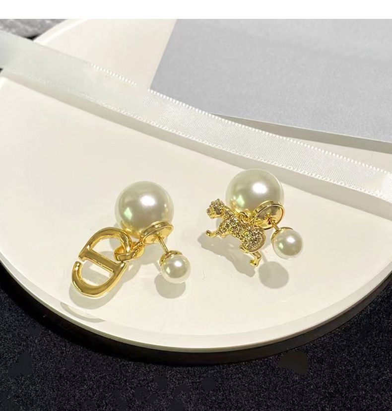 AOMIDIORレディーファッション高級感耳飾り 気質 精緻女性イヤリング EH0113