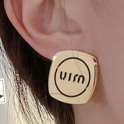 MiuMiu レディーファッション高級感耳飾り 気質 精緻女性イヤリング EH0178