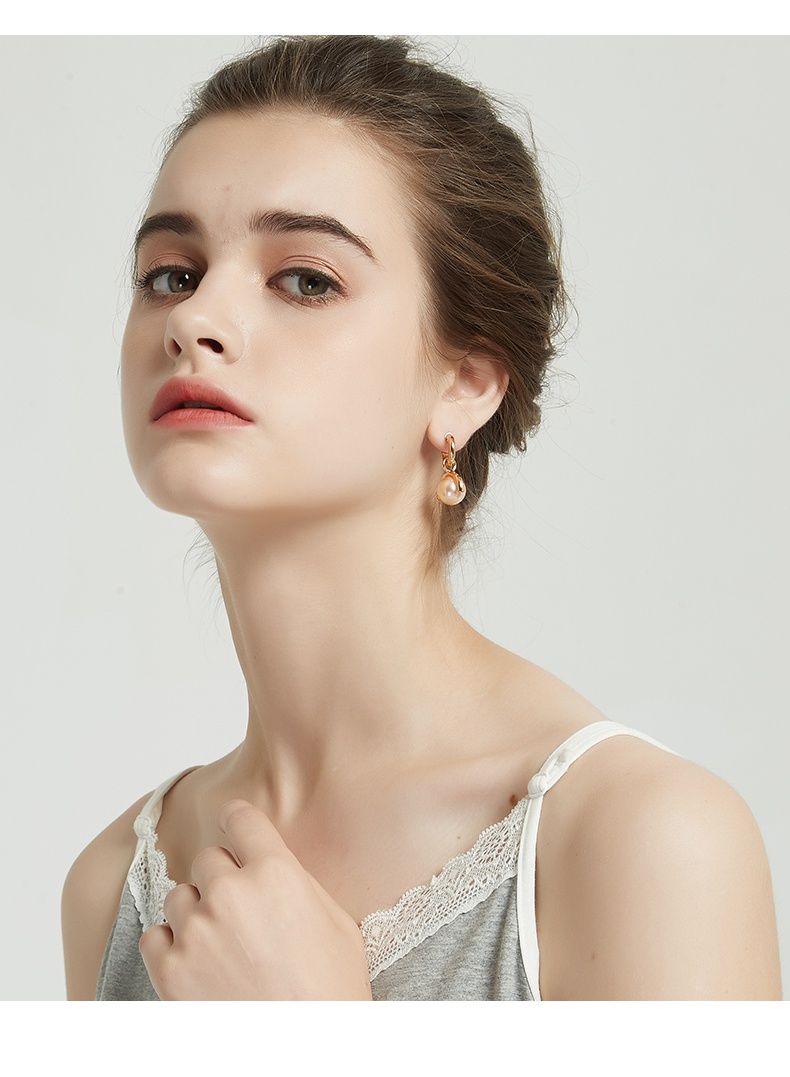 AOMIDIORレディーファッション高級感耳飾り 気質 精緻女性イヤリング EH0132