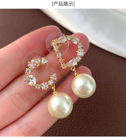 AOMIDIOR女性イヤリング 高級感 気質 精緻 レディーファッション耳飾り CDEH0098