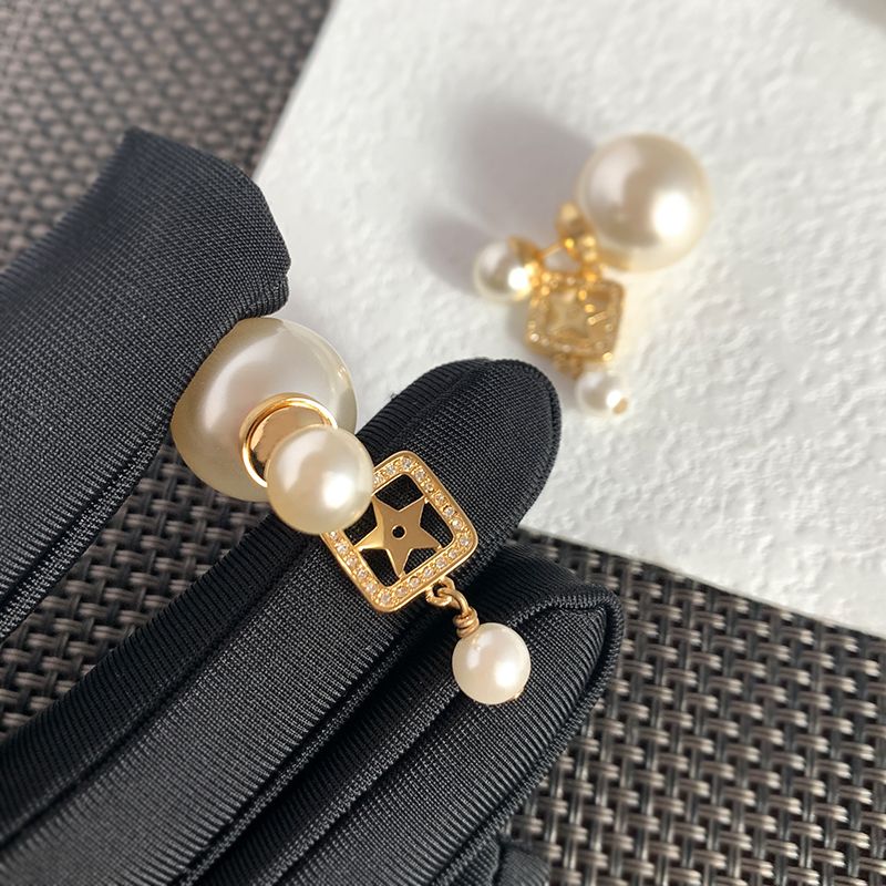 AOMIDIORレディーファッション高級感耳飾り 気質 精緻女性イヤリング EH0145