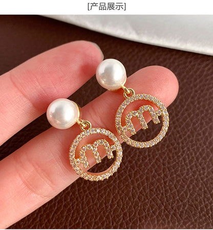 AOMIDIORレディーファッション高級感耳飾り 気質 精緻女性イヤリング EH0100