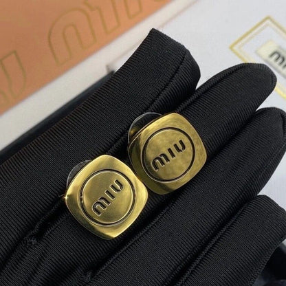 MiuMiu レディーファッション高級感耳飾り 気質 精緻女性イヤリング EH0178