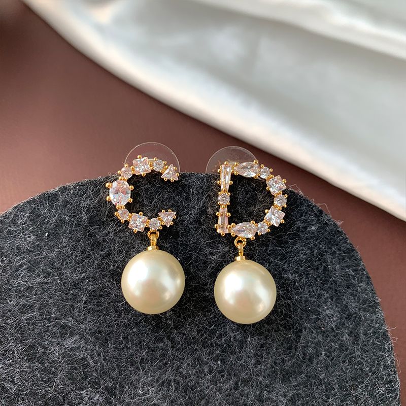 AOMIDIOR女性イヤリング 高級感 気質 精緻 レディーファッション耳飾り CDEH0098