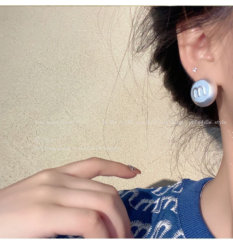 MiuMiu レディーファッション高級感耳飾り 気質 精緻女性イヤリング EH0182