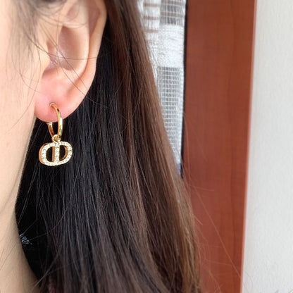 AOMIDIOR女性イヤリング 高級感 気質 精緻 レディーファッション耳飾り CDEH0093