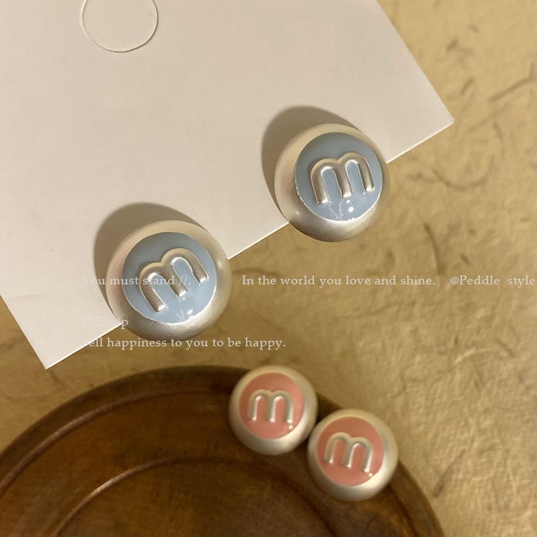 MiuMiu レディーファッション高級感耳飾り 気質 精緻女性イヤリング EH0182