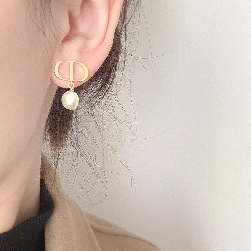 AOMIDIOR女性イヤリング 高級感 気質 精緻 レディーファッション耳飾り CDEH0097