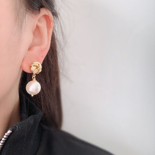 AOMIDIORレディーファッション高級感耳飾り 気質 精緻女性イヤリング EH0128