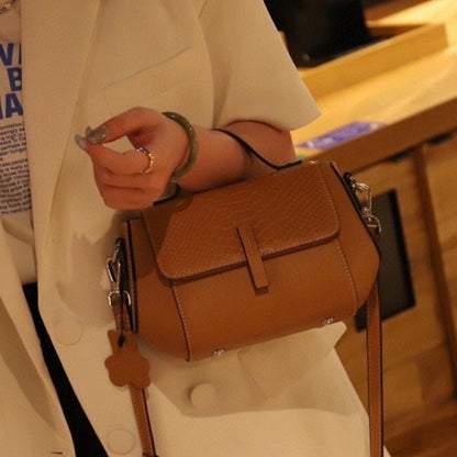 本革レディースバッグ鰐柄ハンドバッグ斜め掛けバッグレトロスクエアバッグ通勤OL 何とでも合うショルダーバッグ.ポシェット