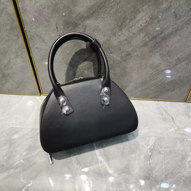 女性のハンドバッグ本革ショルダーバッグ個性的な貝殻バッグ高級感の斜め掛けバッグ