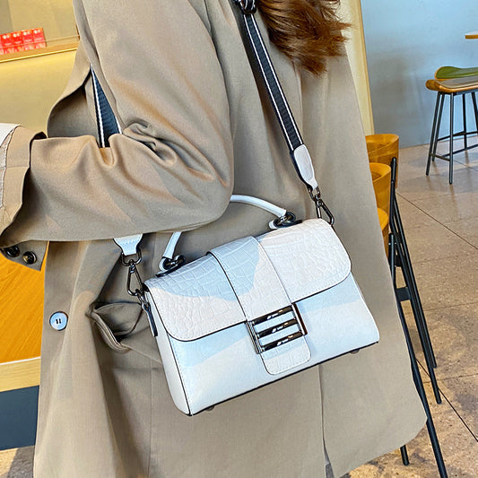 本革レディースバッグ鰐柄斜め掛けバッグおしゃれ大容量ファッションハンドバッグ牛革ショルダーバッグ.ポシェット