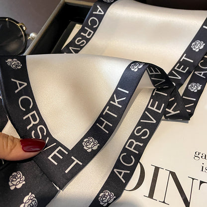 スカーフ字母柄二重サテンクロスオーバスカーフファッションエレガント気質何とでも合うネッカチーフ