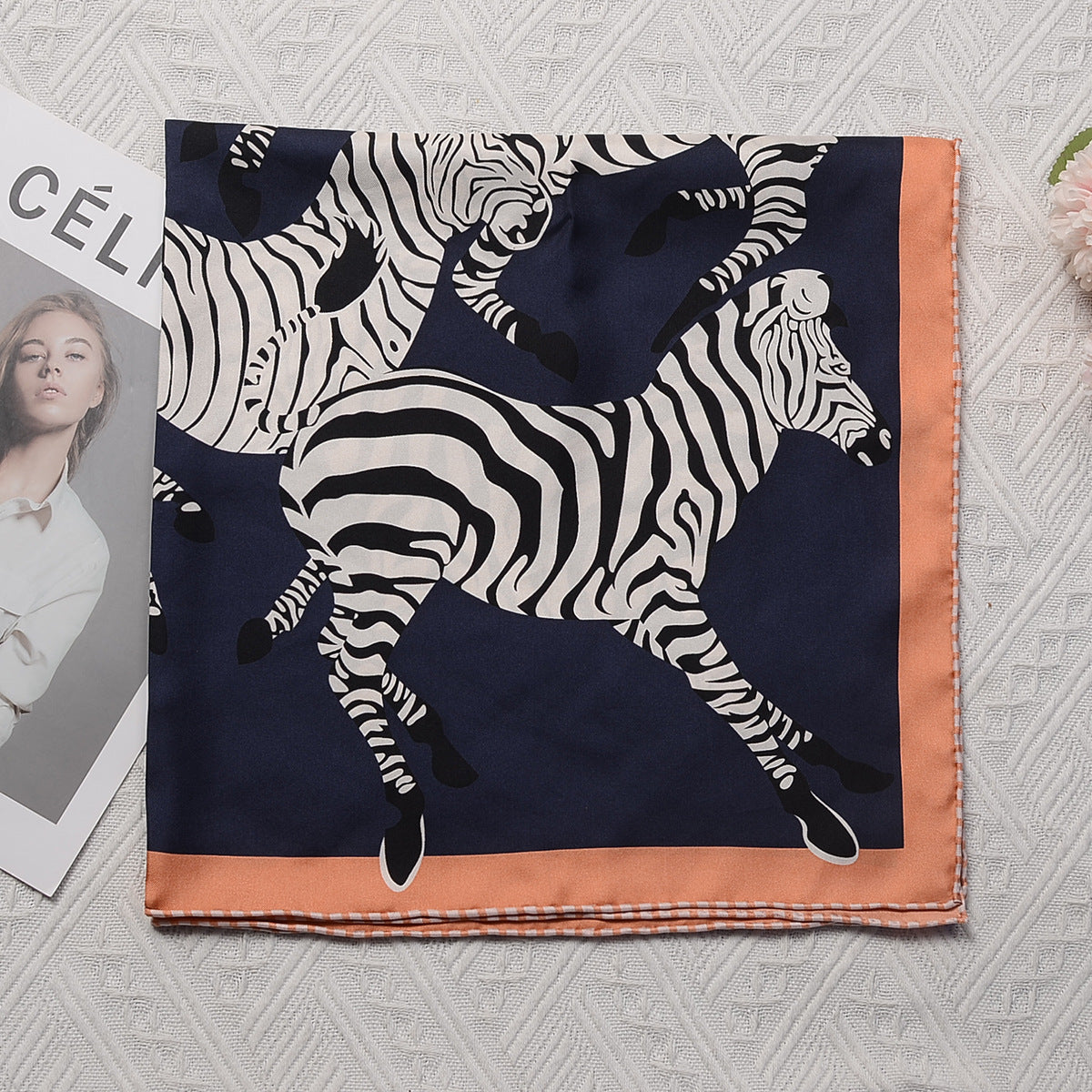 シルクスカーフフレンチレトロプリント柄ネッカチーフ何とでも合う気質スカーフ