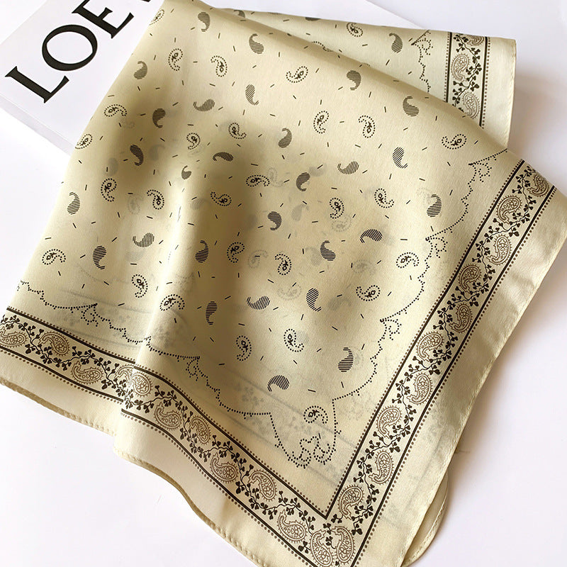 シルクスカーフプリント柄小さなスカーフ女性カシューナッツ花気質飾りネッカチーフ