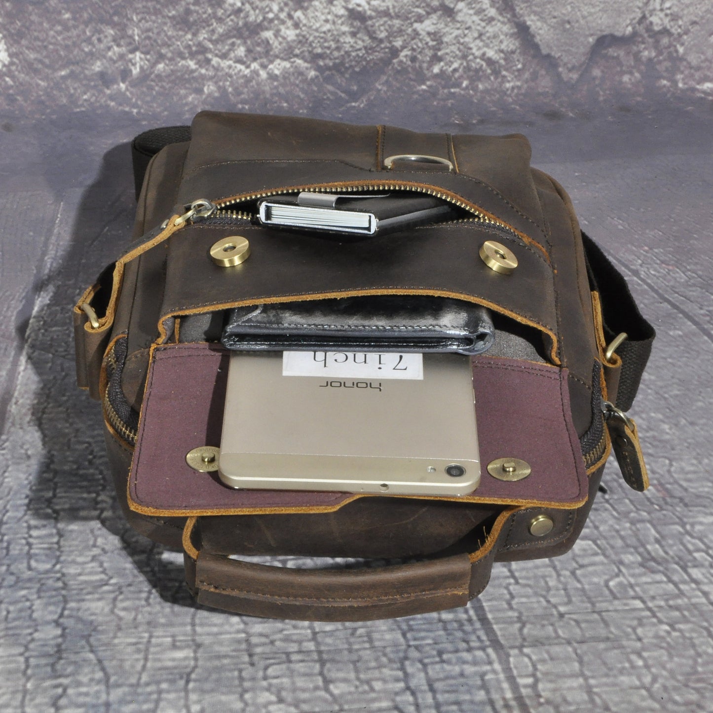 メンズショルダーバッグ牛革本革製レトロアウトドア旅行 男性用斜めがけバッグ