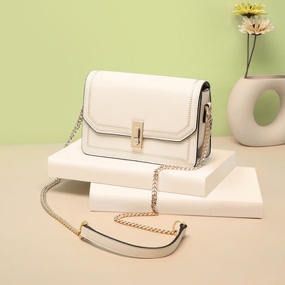 本革の斜めショルダーバッグ小物バッグおしゃれで高級感のチェーンバッグシンプルスクエアバッグショルダーバッグ.ポシェット