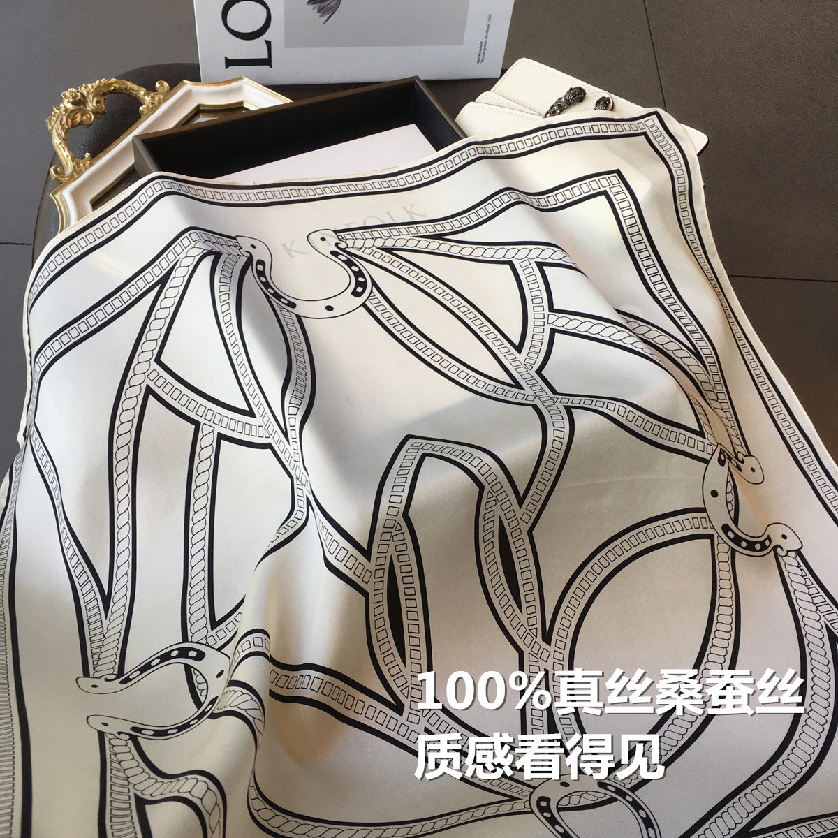 シルクスカーフプリント柄エレガントおしゃれなシルクの飾りネッカチーフマフラーレディーススカーフ