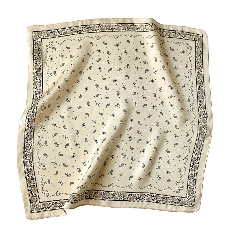 シルクスカーフプリント柄小さなスカーフ女性カシューナッツ花気質飾りネッカチーフ