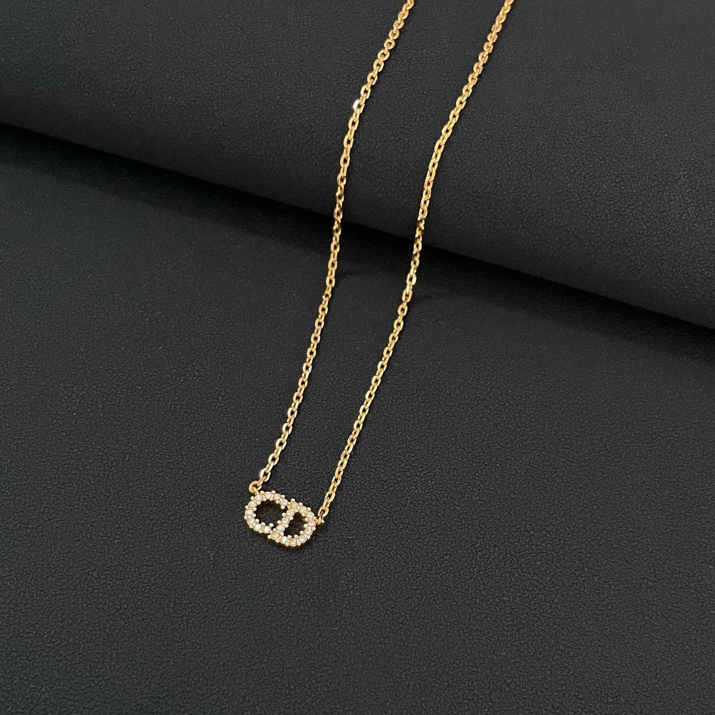 ネックレス女性鎖骨チェーンキュービックシャシファッションネックレス