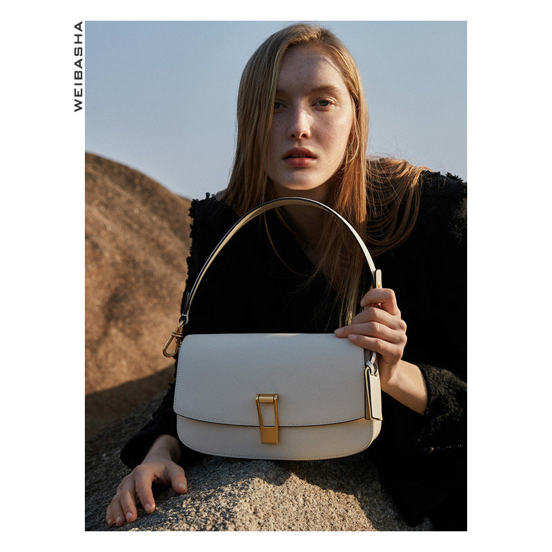 レディースバッグクラッチバッグショルダーバッグ本革わきの下バッグ スター同じスタイル ハンドバッグ.カバン