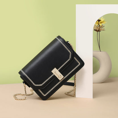 本革の斜めショルダーバッグ小物バッグおしゃれで高級感のチェーンバッグシンプルスクエアバッグショルダーバッグ.ポシェット