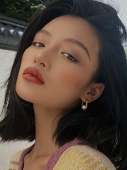 DのCD真珠イヤリング女性高級感贅沢を軽んじるピアスレトロ耳掛けピアス