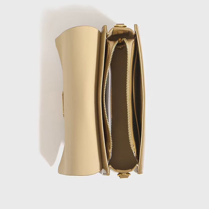 アクリルチェーンバック高級感の本革レディースバッグ流行ファッション斜め掛けわきの下バッグ ショルダーバッグ.ポシェット