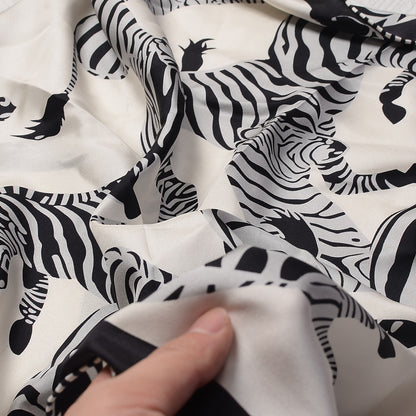 シルクスカーフフレンチレトロプリント柄ネッカチーフ何とでも合う気質スカーフ