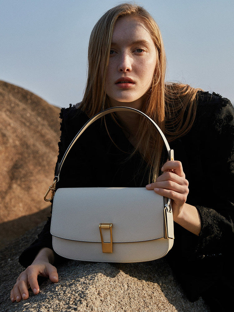 レディースバッグクラッチバッグショルダーバッグ本革わきの下バッグ スター同じスタイル ハンドバッグ.カバン